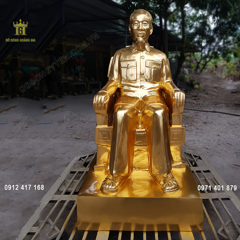 C&oacute; n&ecirc;n đặt tượng đồng B&aacute;c Hồ để thờ c&uacute;ng kh&ocirc;ng?